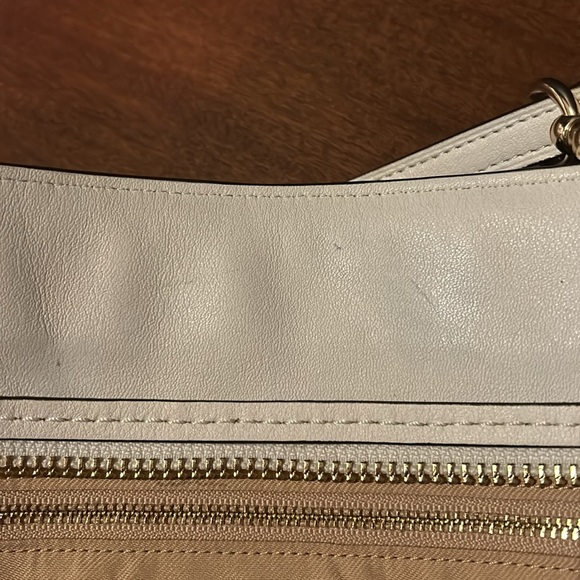 COACH Leather Dreamer Bag worn once excellent condition slight marks on inside - Picture 6 of 8